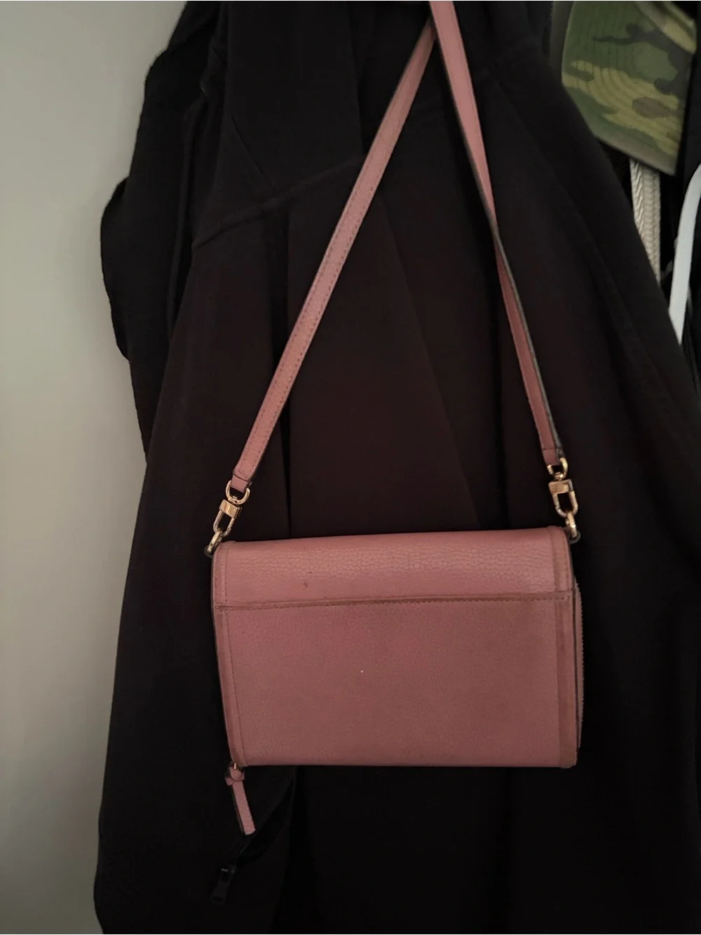 Tory Burch Mauve Pink Pebbled Leather Crossbody Wallet